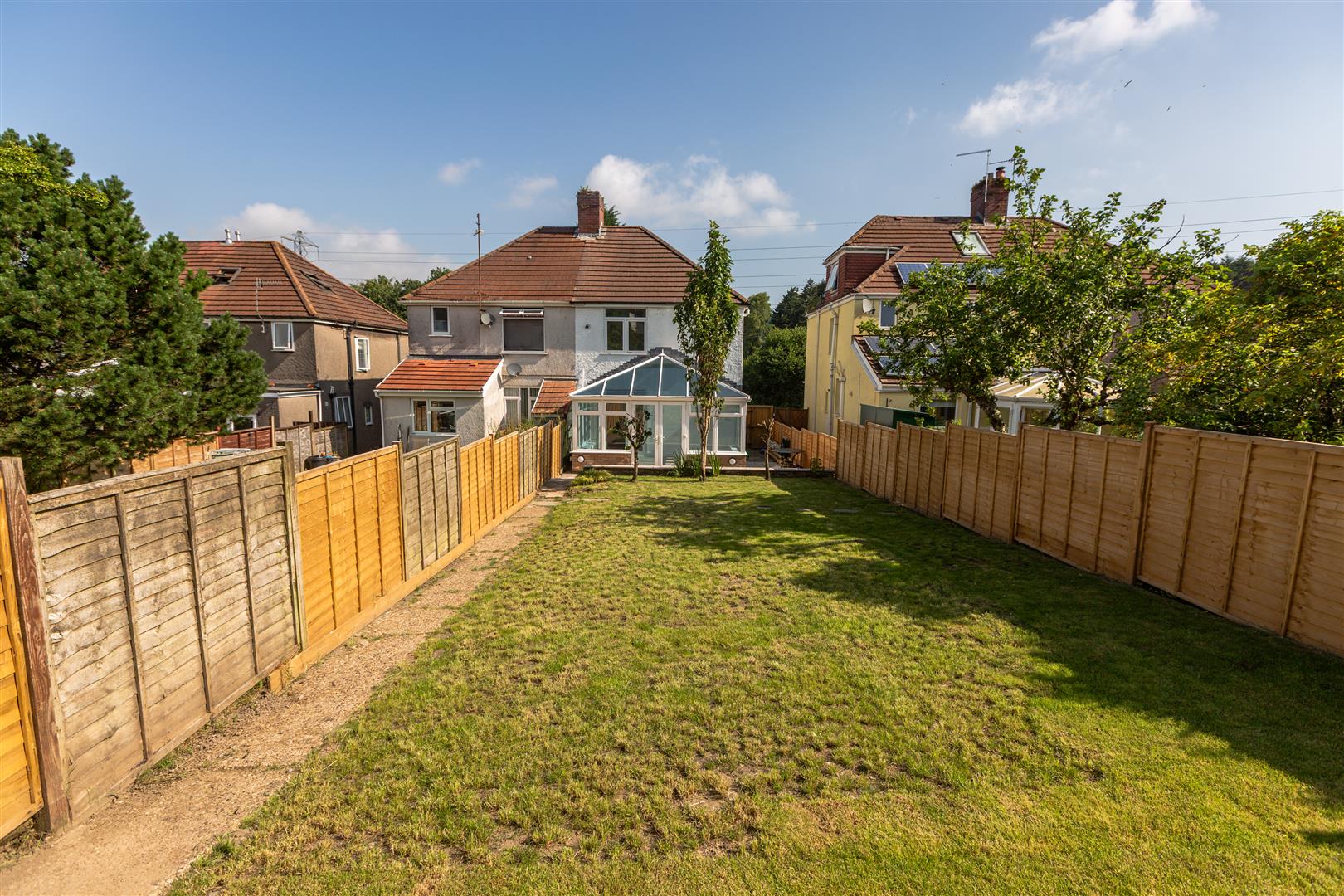 Cwmbach Road, Fforestfach, Swansea, SA5 5BN